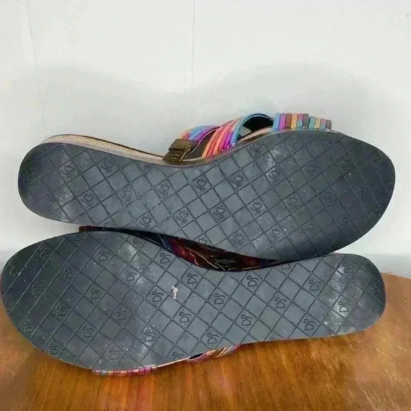 Donald J Pliner Lettie Fuschia MetallicLeather Wedge Sandal Sz 7.5 Toe Strap - Picture 9 of 9